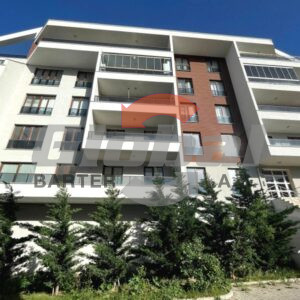 KONYA AKŞEHİR'DE HAVUZLU SİTE İÇERİSİNDE 3+1 195 M2 DAİRE